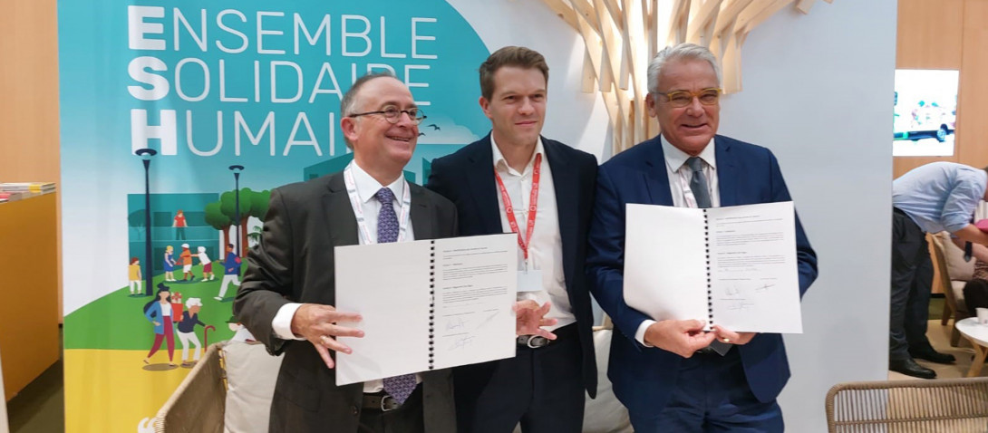 Domofrance signe une covention avec Alogia au Congrès HLM